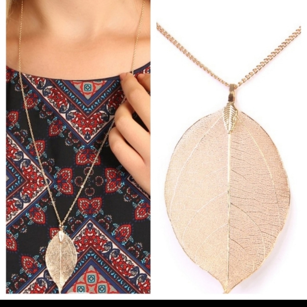 Light Gold Large Leaf Pendant Necklace - Picture 1 of 5